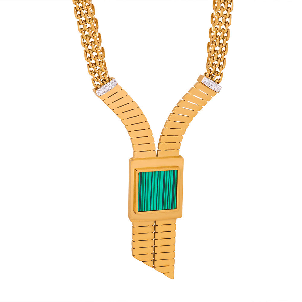 A necklace jewelry