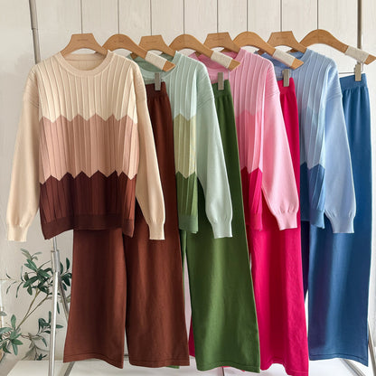 A long-sleeved knitted sweater two-piece set