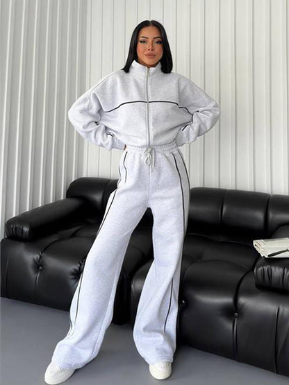 A long-sleeved sweater set