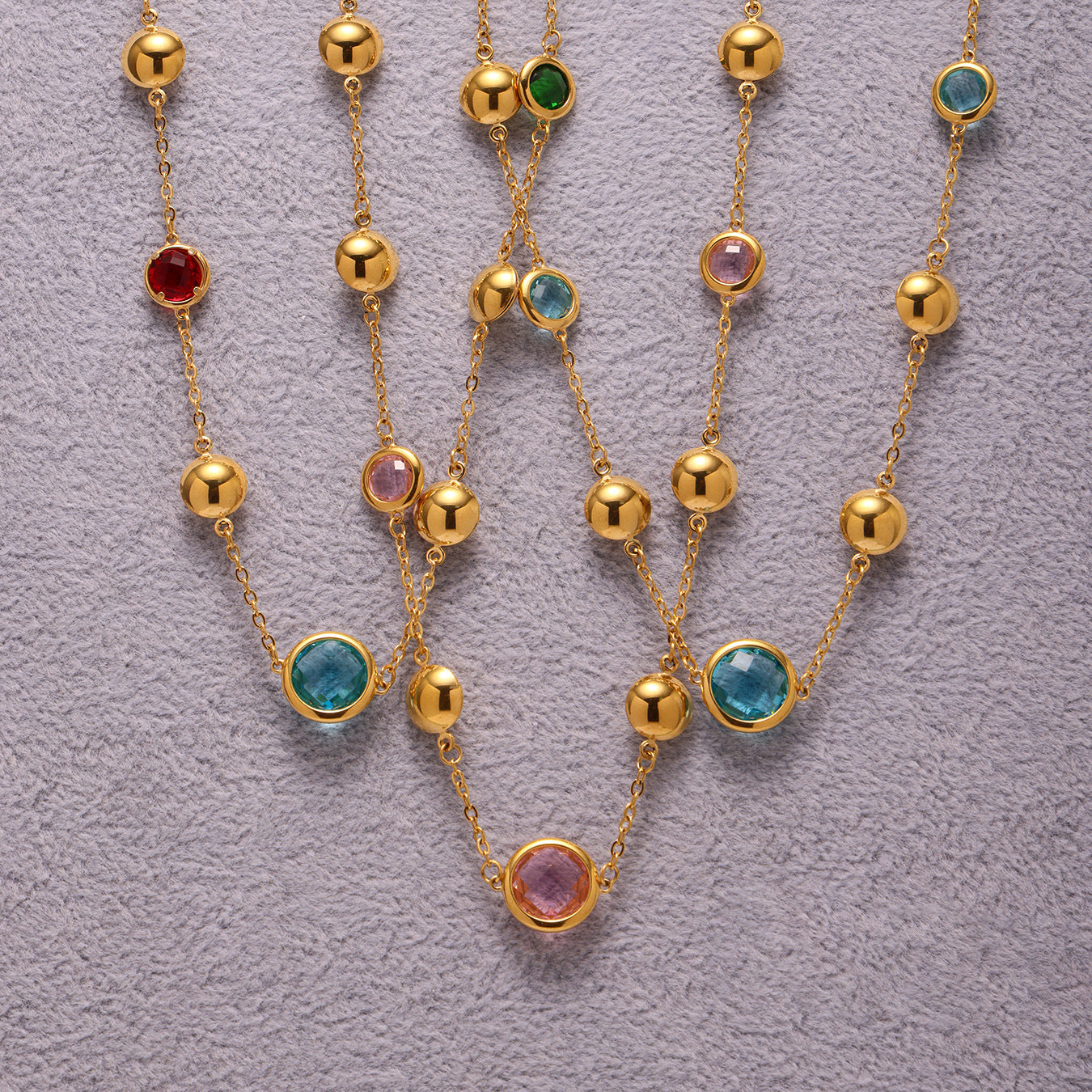 A necklace jewelry