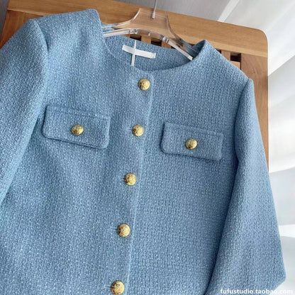 A lady's coat