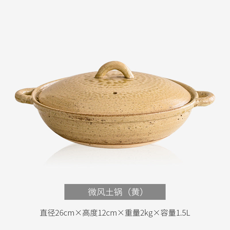 A clay soup pot