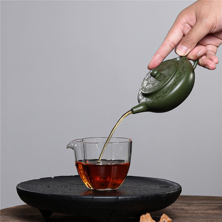 A  handmade teapot tea