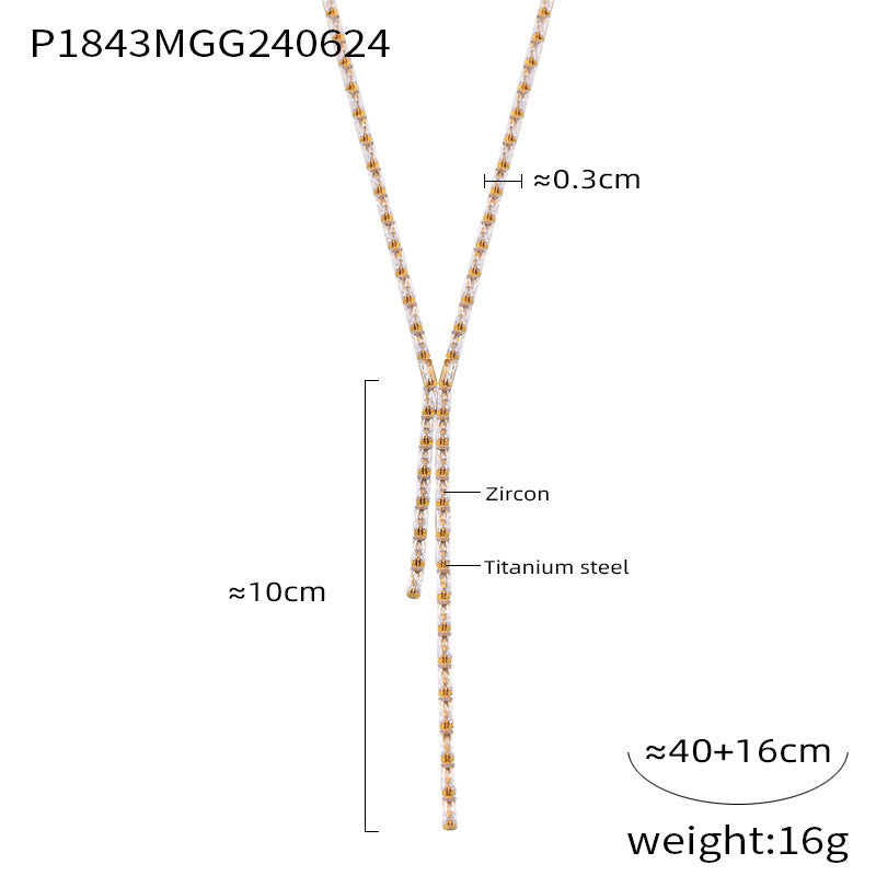 A necklace jewelry