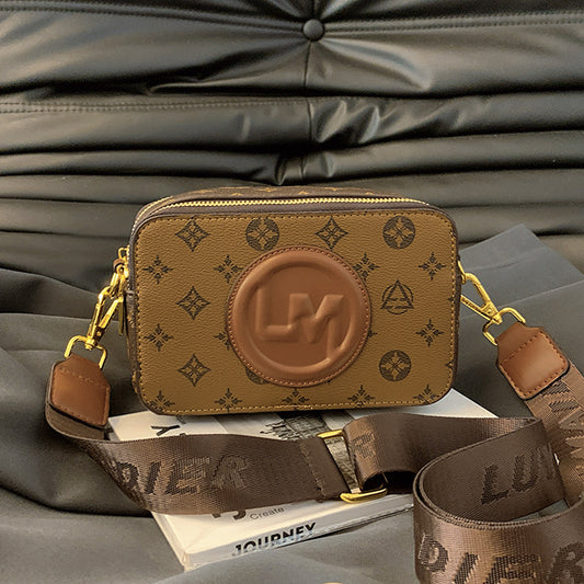 A new Korean version of temperament camera bag versatile women's high-end texture fashion shoulder messenger bag - Mixbatch