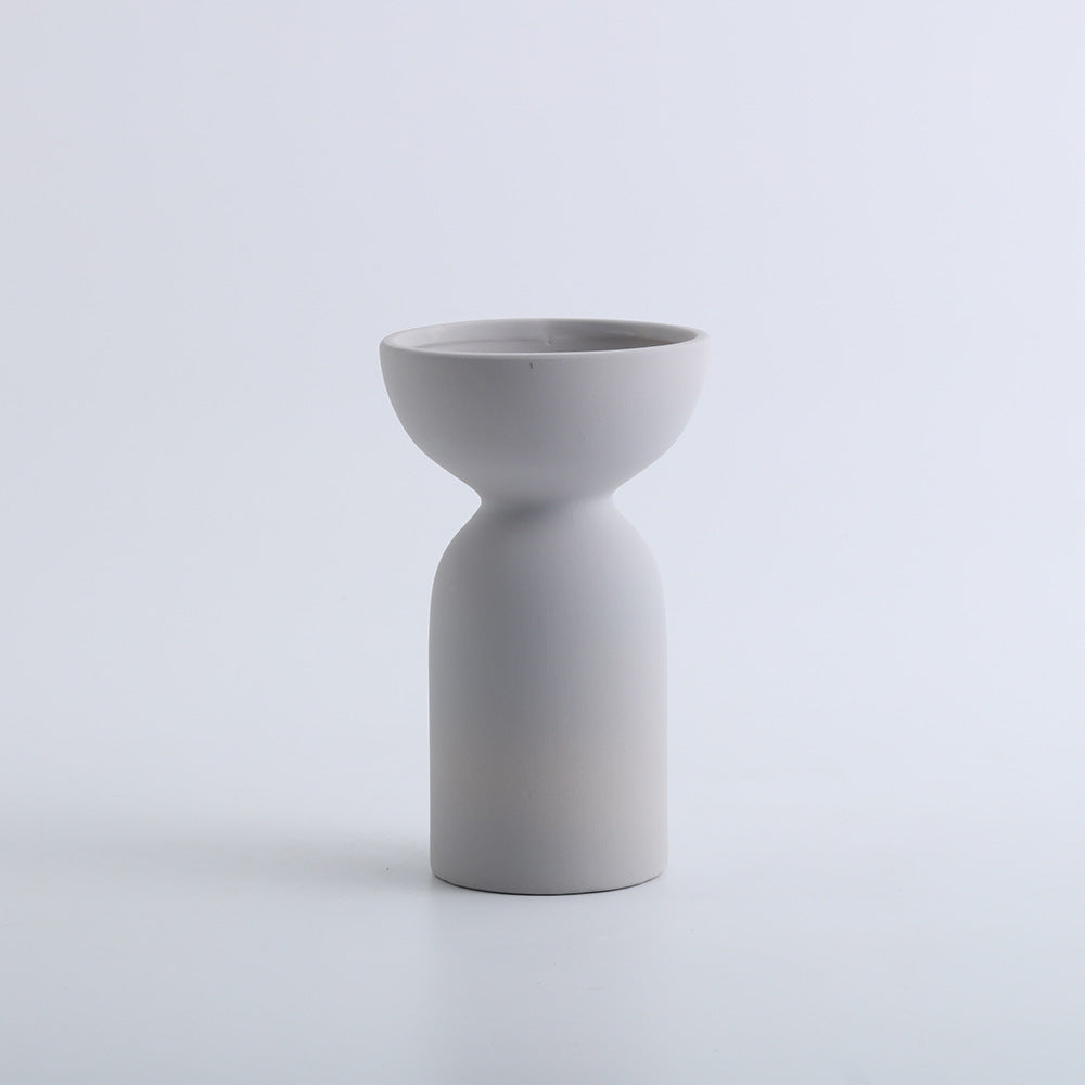 A ceramic vase decorative ornament