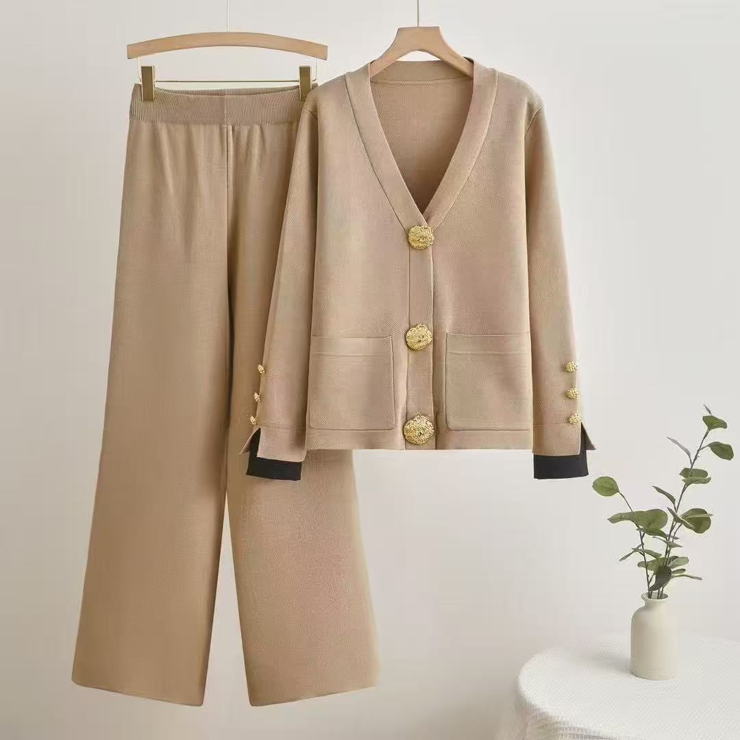 A knitted two-piece set