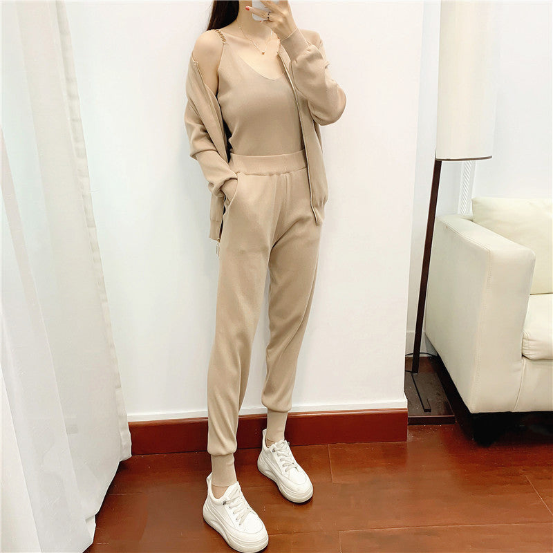 A women's set three-piece set
