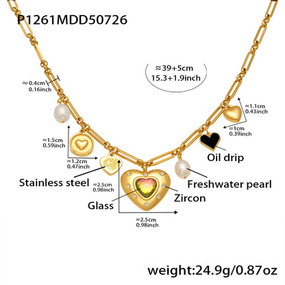 A necklace jewelry