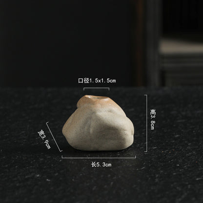A mini vase simulation small stone ornament