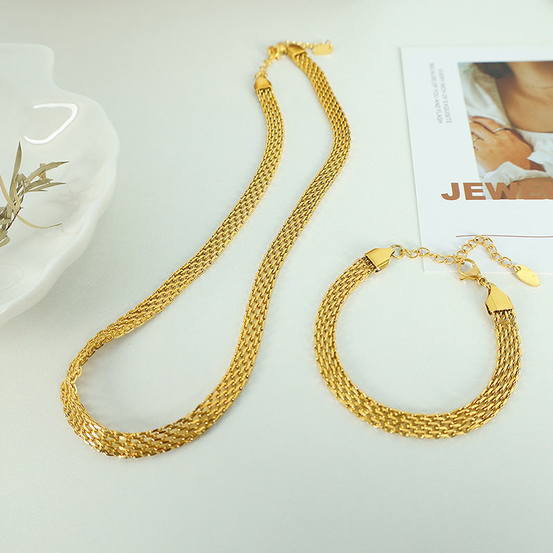 A European and American simple hollow wide necklace bracelet set ins trendy mesh clavicle chain titanium steel color retention advanced versatile