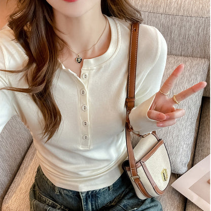A long-sleeved top