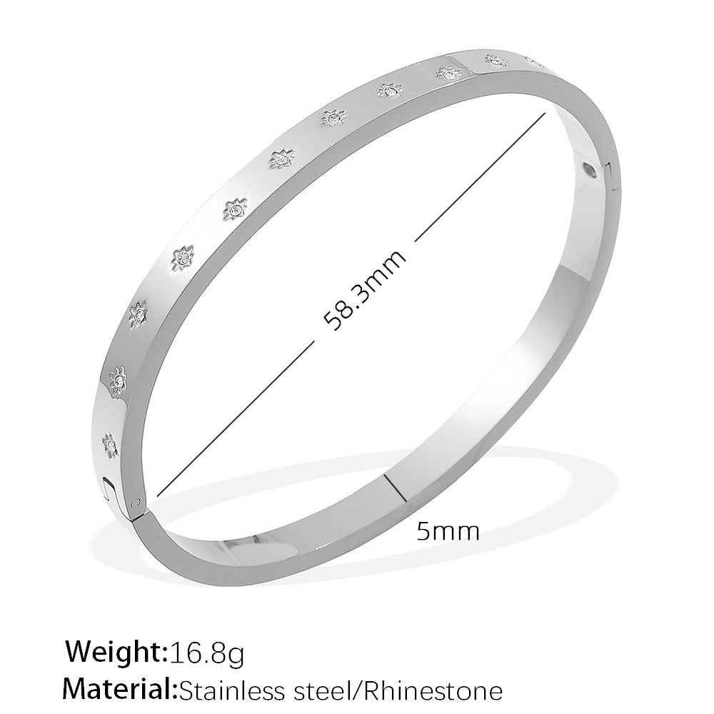 A European and American hot selling ins style titanium steel bracelet hexagram star snap buckle bracelet 18k gold-plated stainless steel zircon bracelet