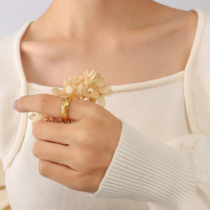 A ring jewelry