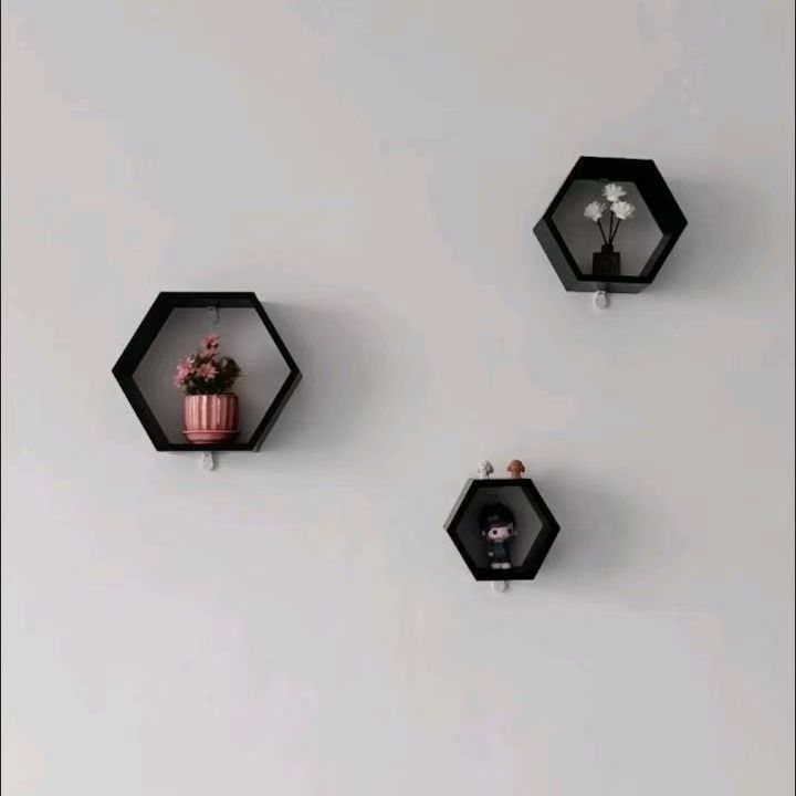 A grid wall wall rack