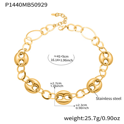 A necklace jewelry