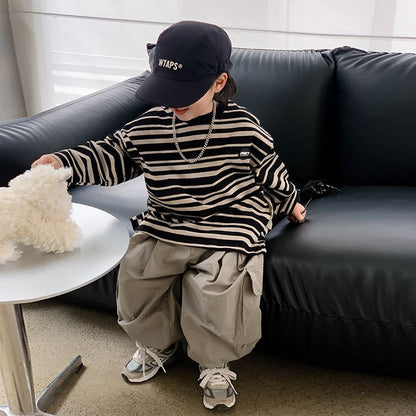A Children's and teenagers' suit