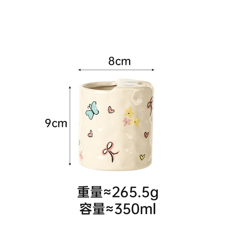 A apple ceramic cup