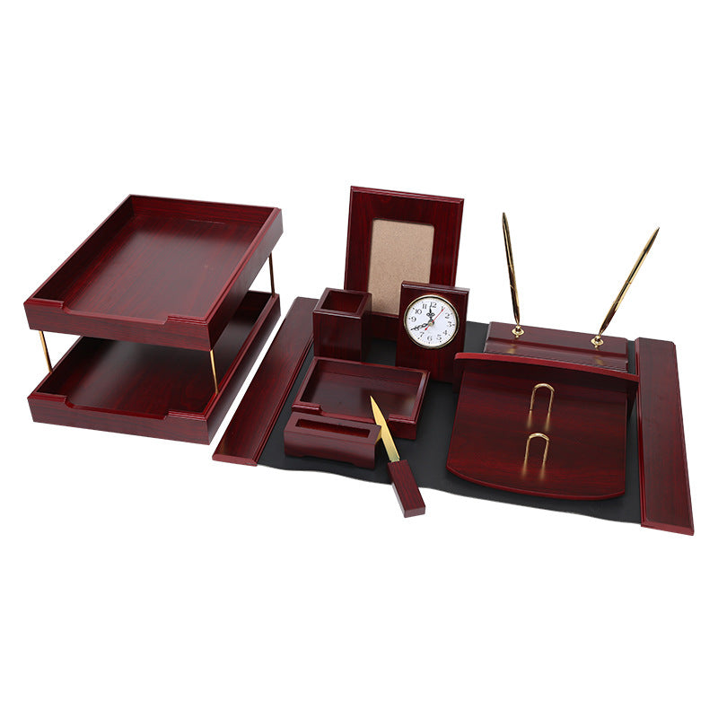 A desktop ornament creative desktop supplies