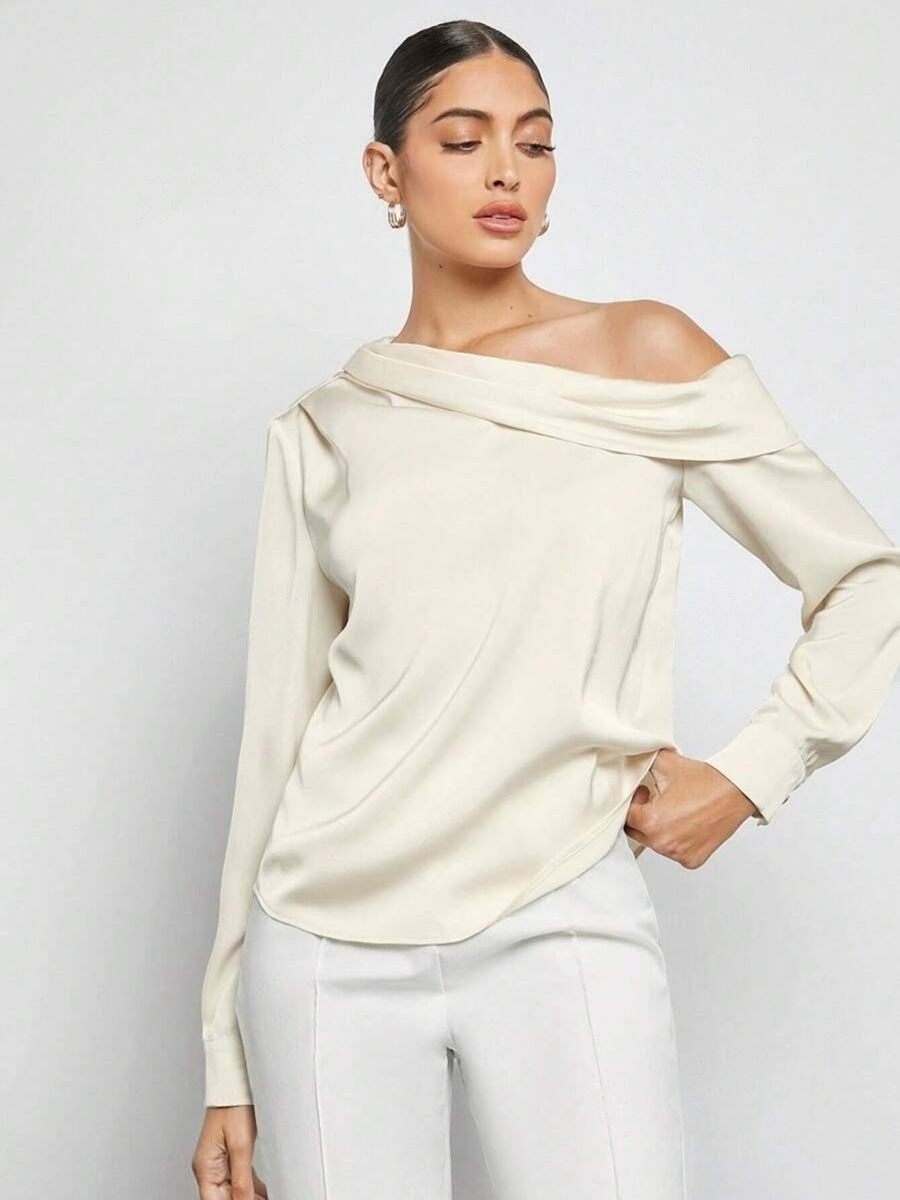 A women's long-sleeved top