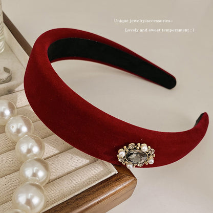 A winter new year retro red velvet headband female Internet celebrity pressure hair wide edge hair accessories high cranium simple temperament headband