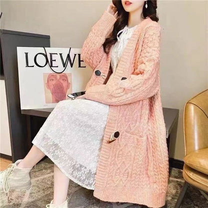 A long knit jacket