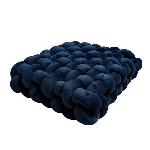 P  pillow throw pillow