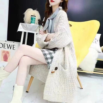 A long knit jacket
